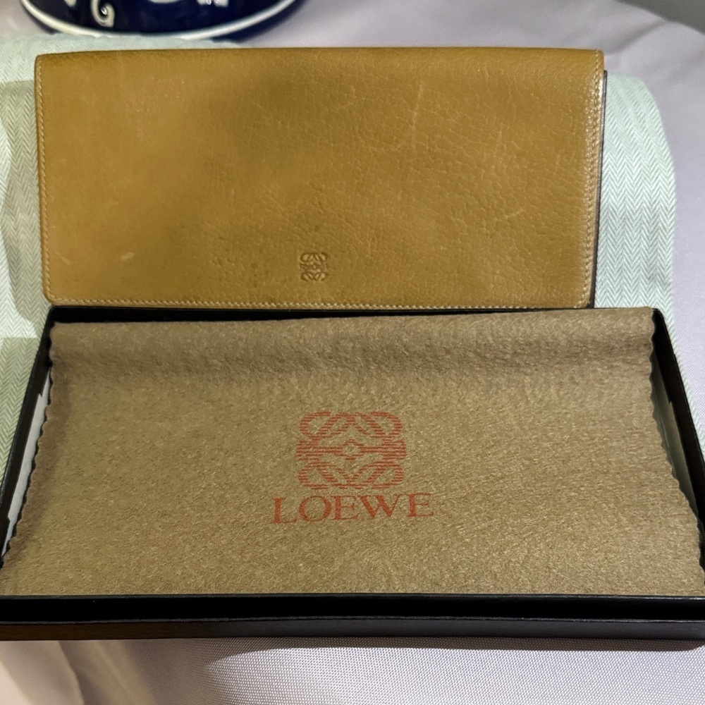 Loewe Camel Leather Long Wallet Complete Set COA - Picture 1 of 12